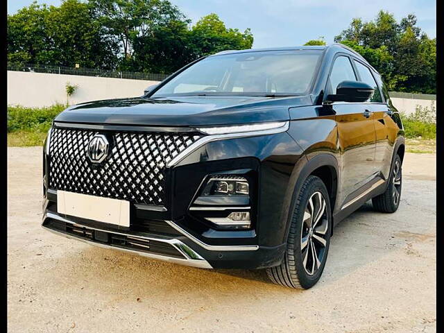 Used MG Hector Plus Savvy Pro 1.5 Turbo Petrol CVT 7 STR in Ahmedabad