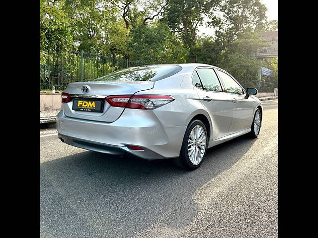 Used Toyota Camry Hybrid in Delhi