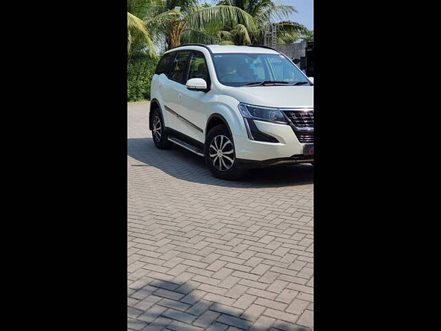 Used Mahindra XUV500 W7 AT [2018-2020] in Surat