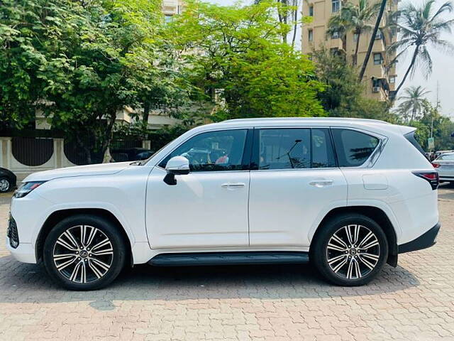 Used Lexus LX 500d in Mumbai