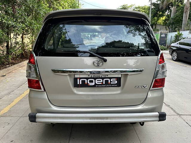 Used Toyota Innova [2005-2009] 2.5 V 7 STR in Hyderabad