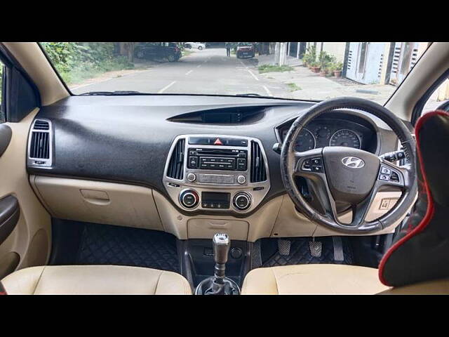 Used Hyundai i20 [2010-2012] Sportz 1.4 CRDI in Bangalore