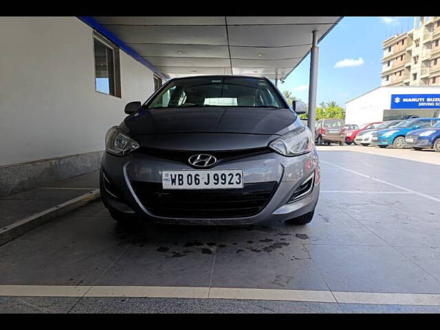 Used Hyundai i20 [2010-2012] Magna 1.2 in Kolkata