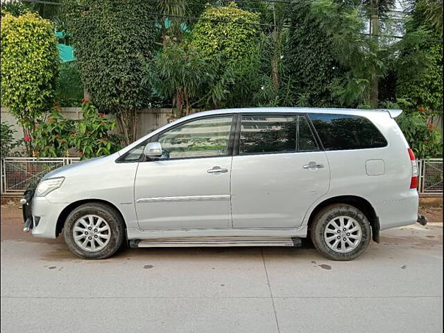 Used Toyota Innova [2005-2009] 2.5 V 7 STR in Hyderabad