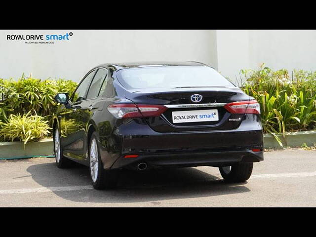 Used Toyota Camry Hybrid in Kochi