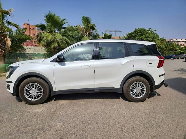 Used Mahindra XUV700 AX 3 Petrol AT 5 STR [2021] in Delhi