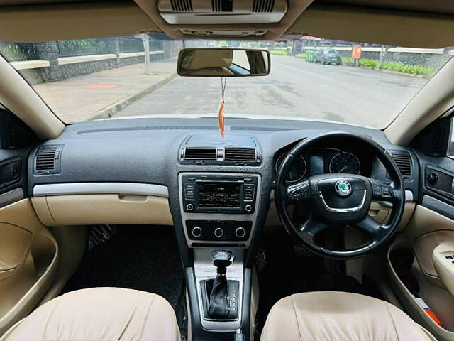 Used Skoda Laura Ambition 2.0 TDI CR AT in Mumbai