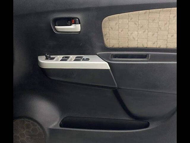 Used Maruti Suzuki Wagon R 1.0 [2014-2019] VXI in Ahmedabad