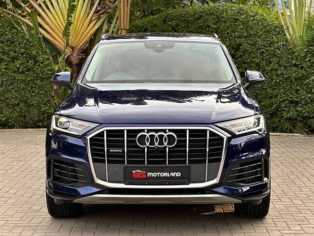 Used 2022 Audi Q7 in Surat