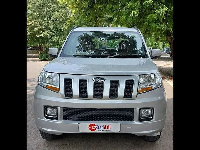 Used 2017 Mahindra TUV300 in Agra