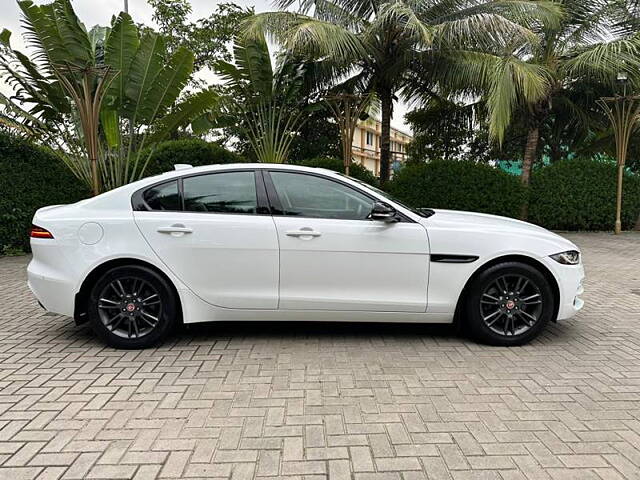 Used Jaguar XE SE in Surat