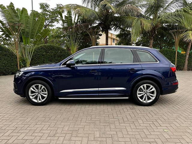 Used Audi Q7 Premium Plus 55 TFSI in Surat