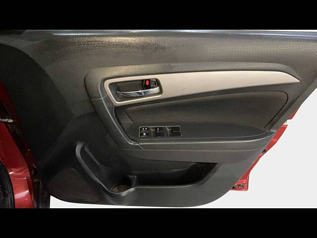 Used Maruti Suzuki Vitara Brezza [2016-2020] ZDi Plus in Ahmedabad