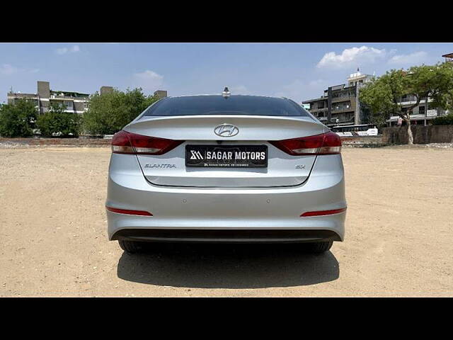 Used Hyundai Elantra SX 2.0 AT in Delhi