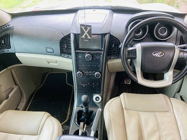 Used Mahindra XUV500 [2015-2018] W10 1.99 in Lucknow