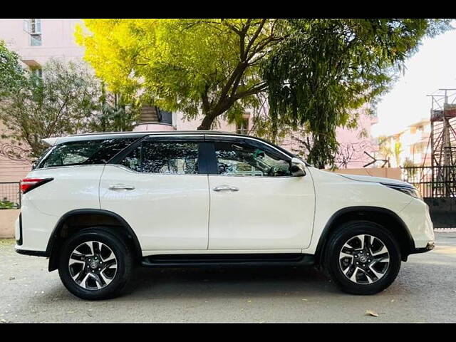 Used Toyota Fortuner Legender 2.8 4X2 AT in Delhi