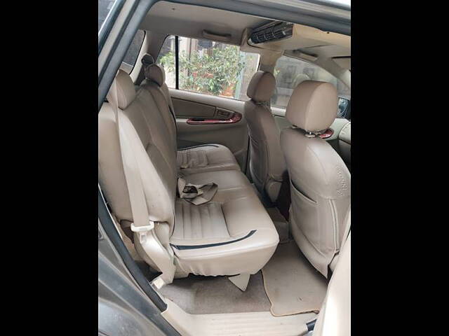 Used Toyota Innova [2013-2014] 2.5 G 8 STR BS-IV in Bangalore