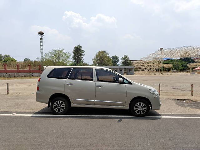 Used Toyota Innova [2013-2014] 2.5 VX 7 STR BS-III in Bangalore