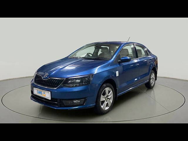 Used Skoda Rapid Style 1.6 MPI in Mumbai