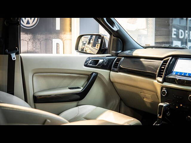 Used Ford Endeavour [2016-2019] Titanium 2.2 4x2 AT [2016-2018] in Delhi