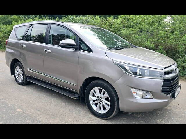 Used Toyota Innova Crysta [2016-2020] 2.4 V Diesel in Ahmedabad