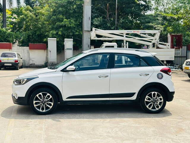 Used Hyundai i20 Active [2015-2018] 1.2 SX in Surat