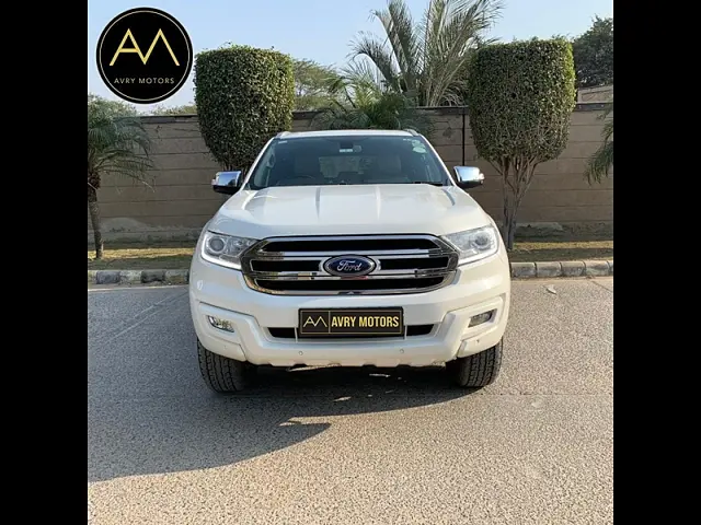 Used 2017 Ford Endeavour in Delhi