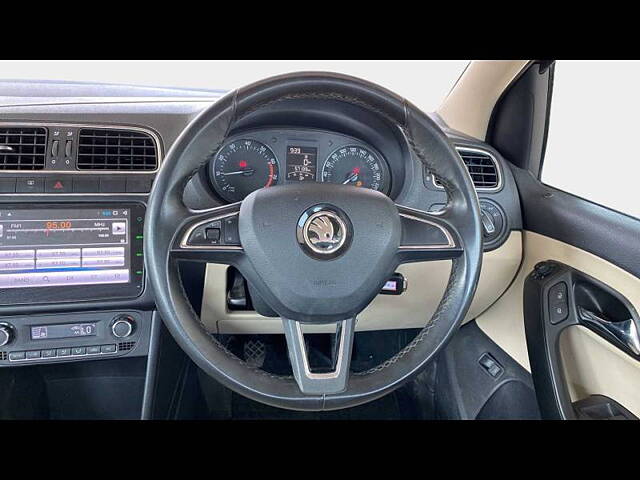 Used Skoda Rapid Style 1.6 MPI in Hyderabad