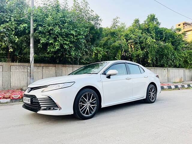 Used Toyota Camry Hybrid in Delhi