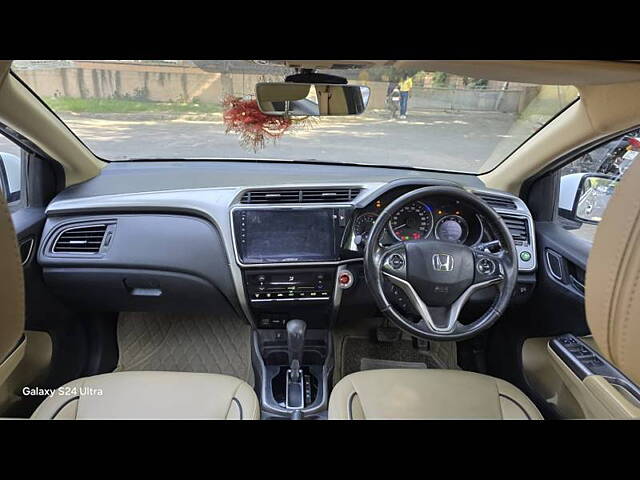 Used Honda City 4th Generation VX CVT Petrol [2017-2019] in Delhi