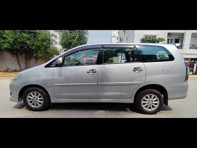 Used Toyota Innova [2009-2012] 2.5 E 7 STR in Hyderabad