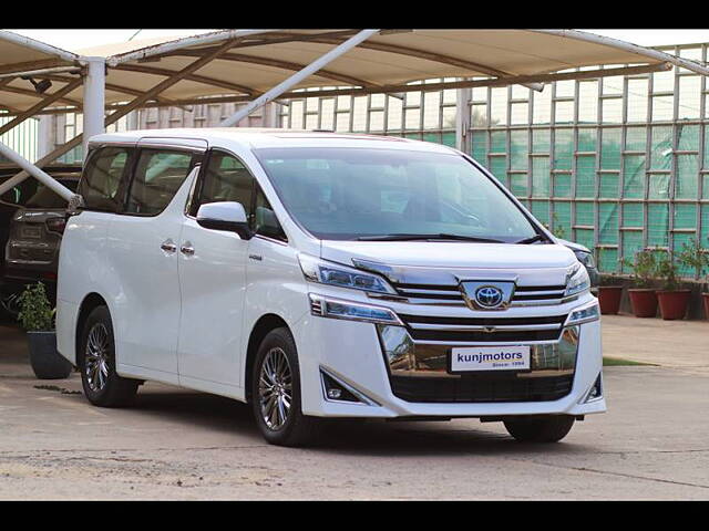 Used 2022 Toyota Vellfire in Delhi