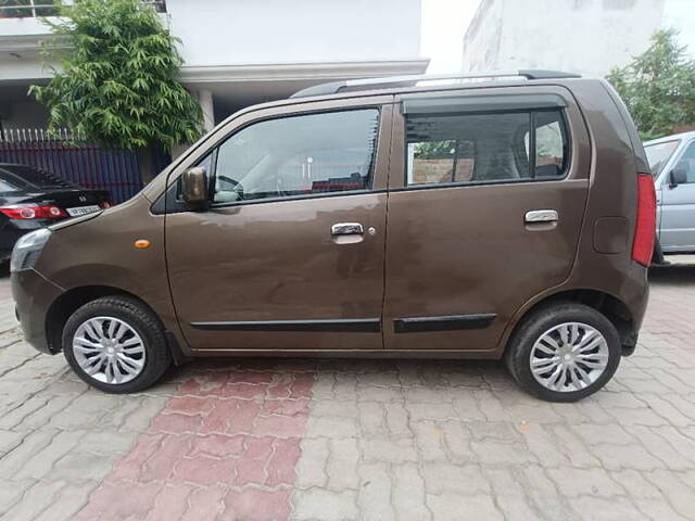 Used Maruti Suzuki Wagon R 1.0 [2014-2019] VXI in Lucknow