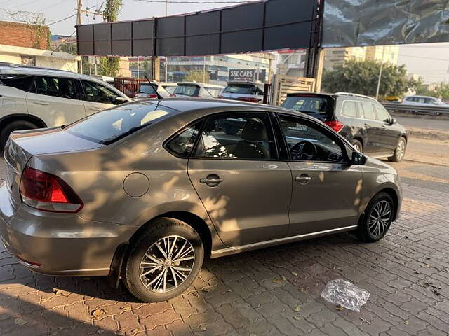 Used Volkswagen Vento [2015-2019] Highline Plus 1.2 (P) AT 16 Alloy in Lucknow