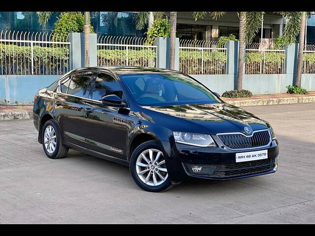 Used 2016 Skoda Octavia in Pune