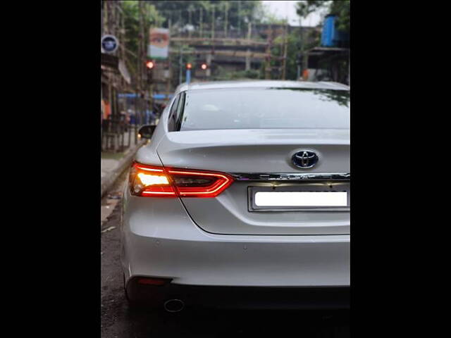 Used Toyota Camry Hybrid in Kolkata