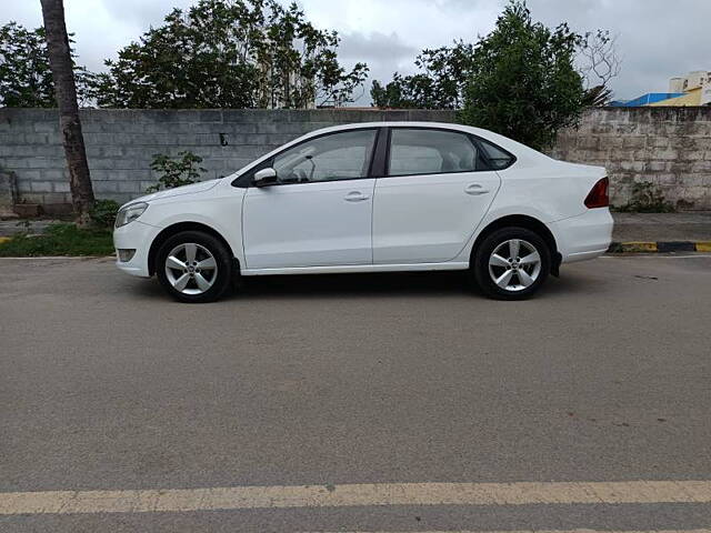 Used Skoda Rapid Style 1.6 MPI AT in Bangalore