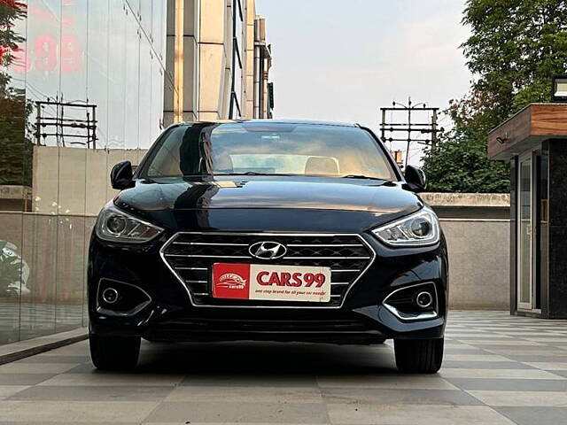 Used 2020 Hyundai Verna in Noida