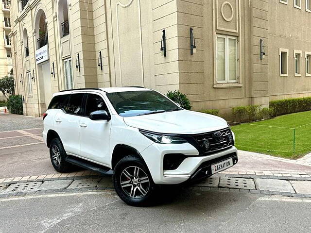 Used Toyota Fortuner 4X2 AT 2.8 Diesel in Delhi