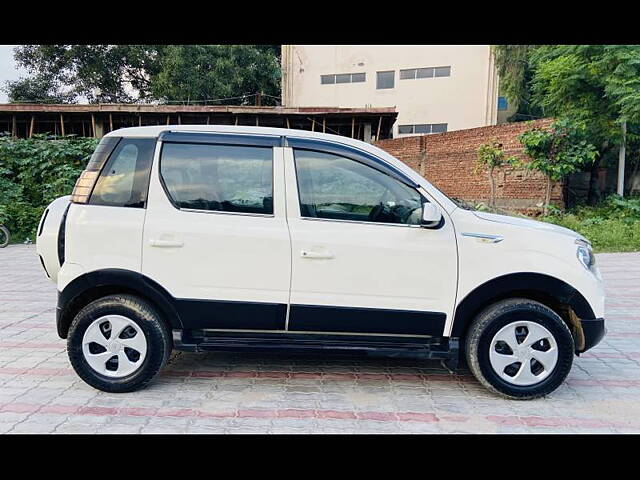 Used Mahindra NuvoSport N6 AMT in Delhi