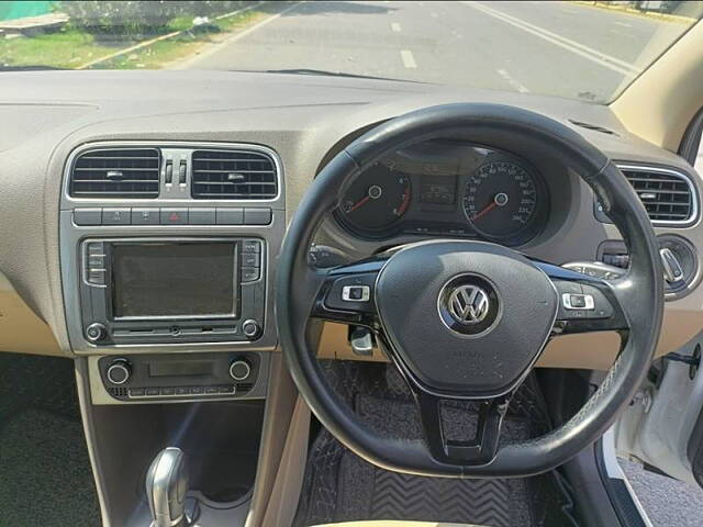 Used Volkswagen Vento [2014-2015] Highline Petrol AT in Noida