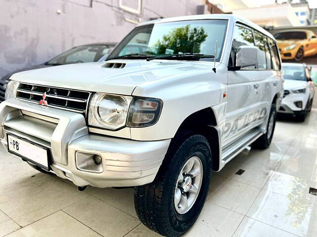 Used Mitsubishi Pajero SFX 2.8 in Chandigarh