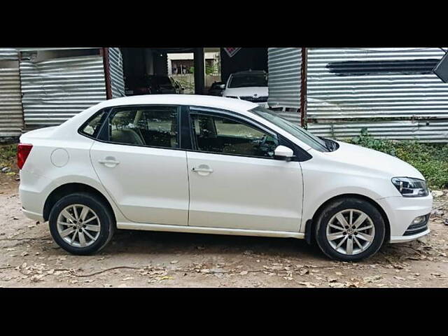 Used Volkswagen Ameo Highline Plus 1.5L AT (D)16 Alloy in Kanpur