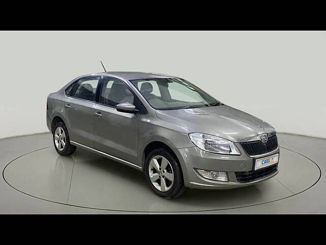 Used 2016 Skoda Rapid in Mumbai