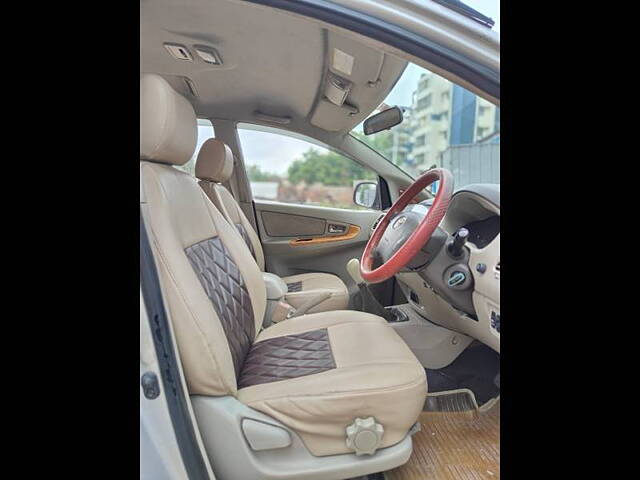 Used Toyota Innova [2005-2009] 2.5 V 7 STR in Hyderabad