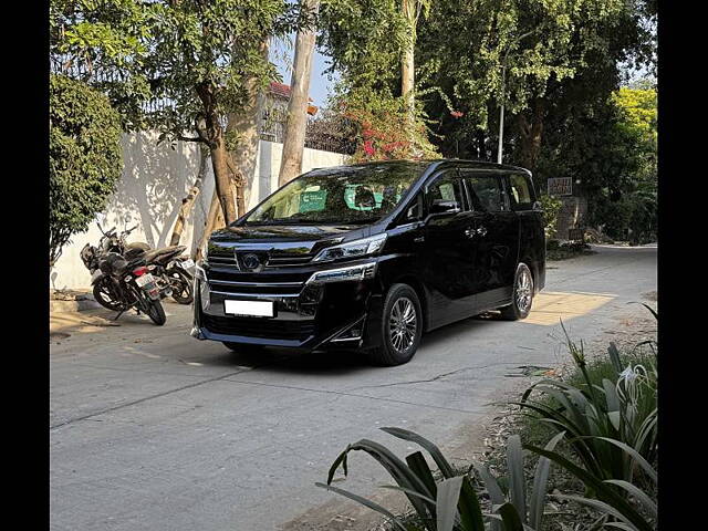 Used Toyota Vellfire VIP – Executive Lounge in Gurgaon