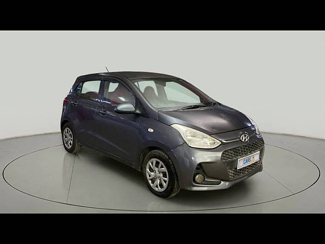 Used 2017 Hyundai Grand i10 in Delhi