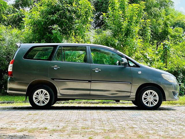 Used Toyota Innova [2012-2013] 2.5 GX 8 STR BS-III in Ahmedabad