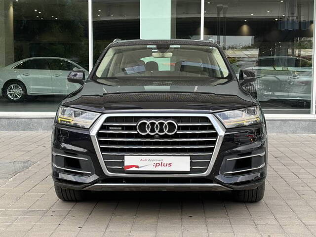 Used 2015 Audi Q7 in Surat