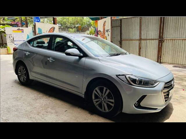 Used Hyundai Elantra SX 2.0 AT in Mumbai